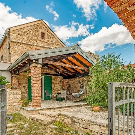 Ferienhaus Adria Serenity With Hot Tub