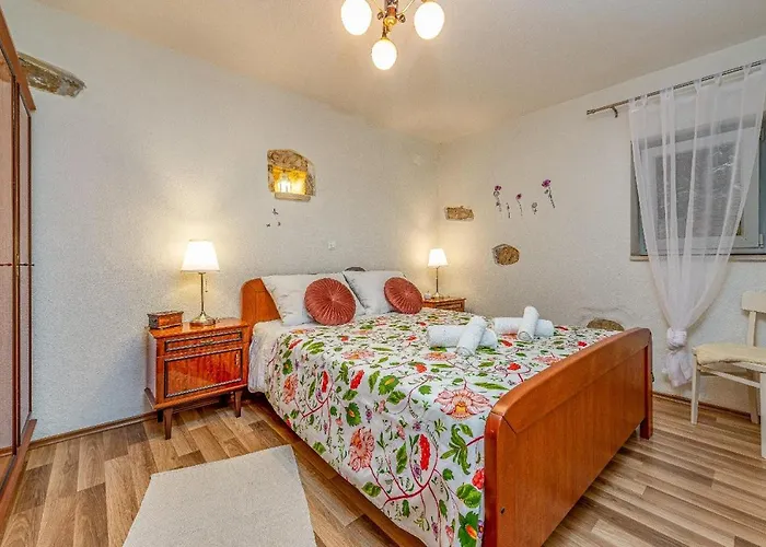 Prázdninový dům Adria Serenity With Hot Tub *