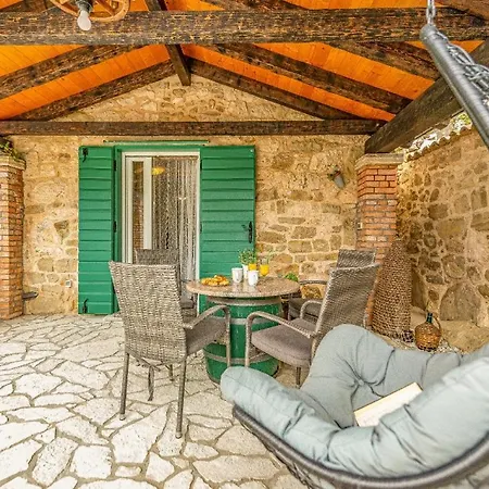 Holiday home Adria Serenity With Hot Tub *